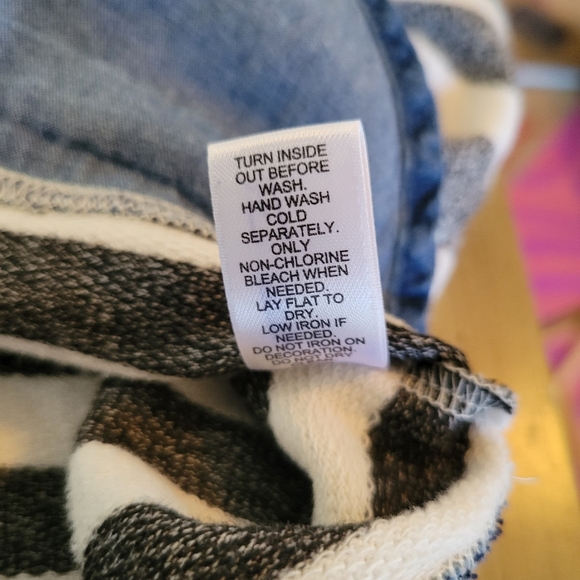 Cute Cato Jeweled Sweater with Jean Bottom Hem Design XL - Picture 9 of 10